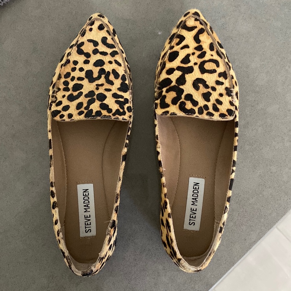 Steve Madden Leopard Loafers (Size: 7)
